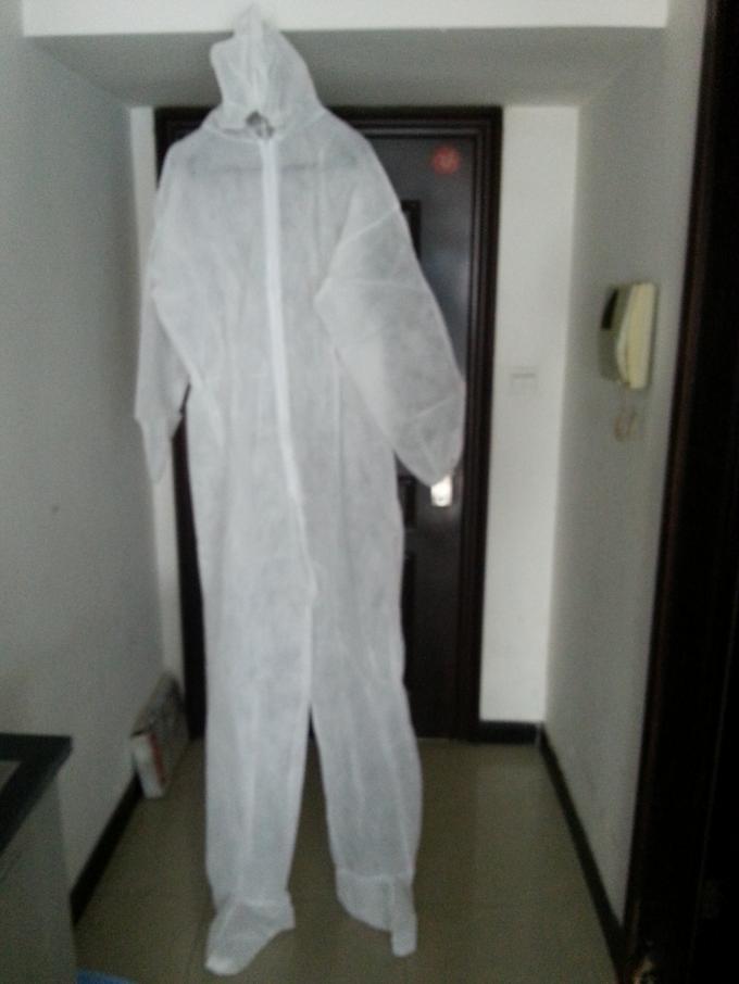 ポリプロピレンのフードと透過性使い捨て可能な保護つなぎ服の空気